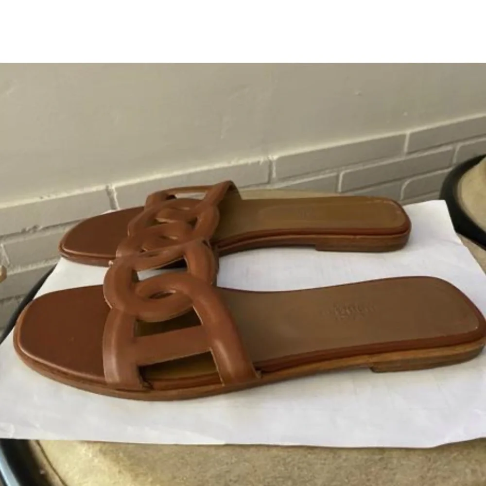 Hermes Omaha Slides - Picture 3 of 14